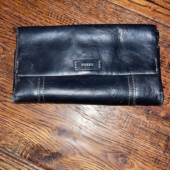 COPY - FOSSIL Black Buffalo Hide Leather Wallet - Picture 1 of 6